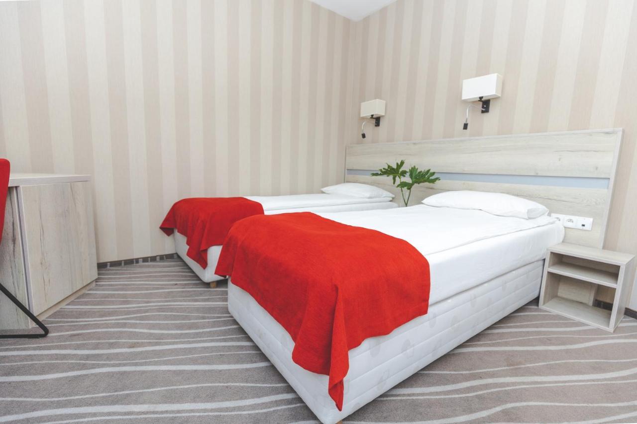 Hotel Akwawit เลชโน ภายนอก รูปภาพ