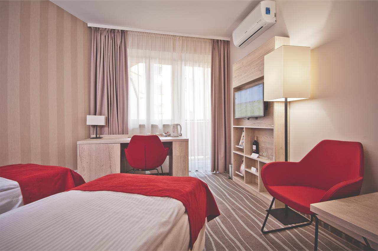 Hotel Akwawit เลชโน ภายนอก รูปภาพ