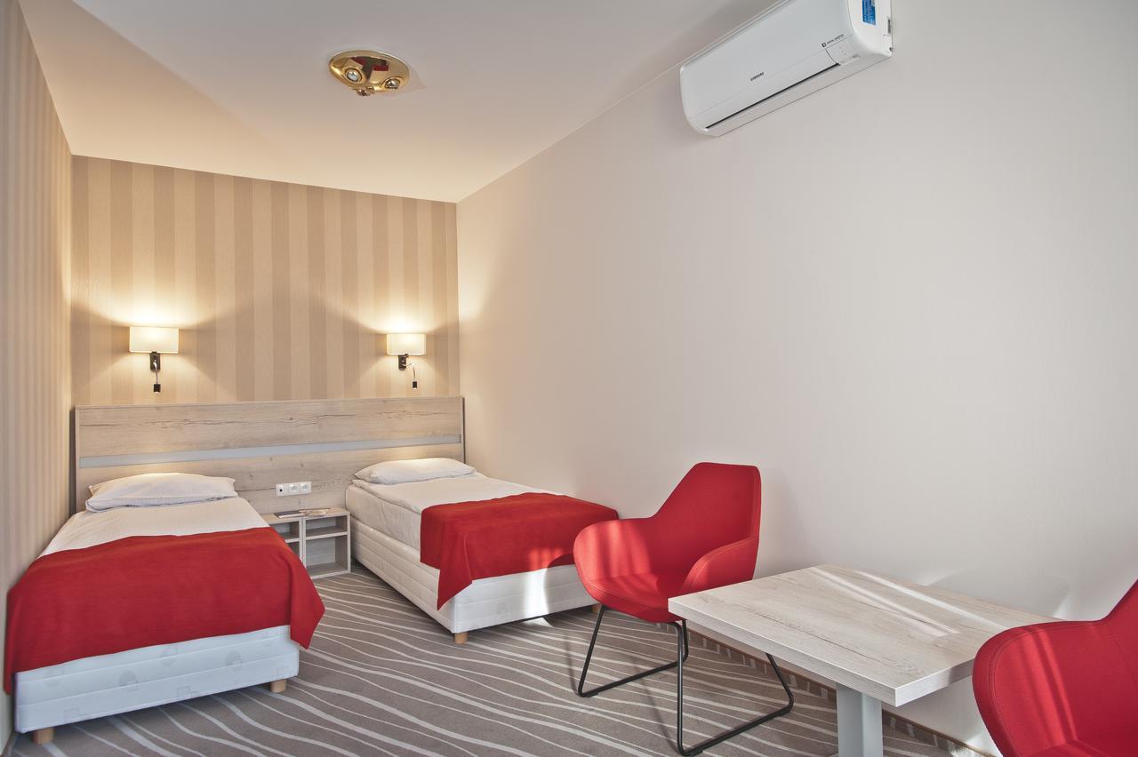 Hotel Akwawit เลชโน ภายนอก รูปภาพ
